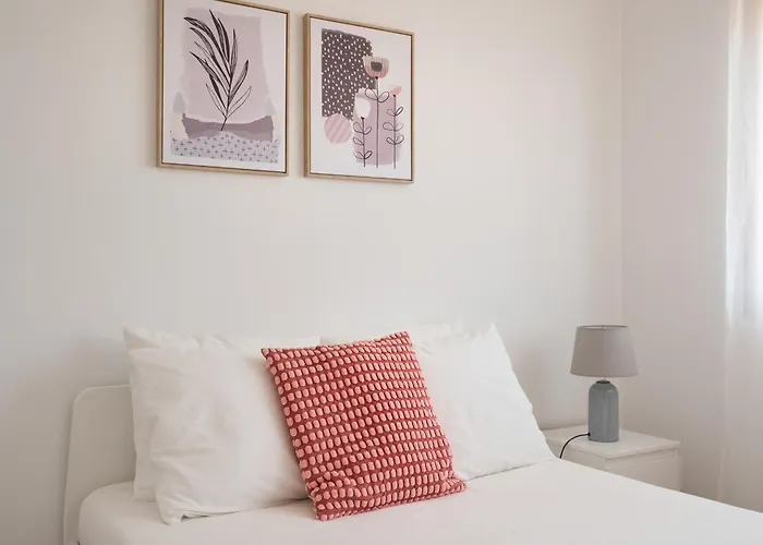 דירה King Size Bed With Air Conditioning Near The & Free Street Parking Canidelo (Vila Nova de Gaia)