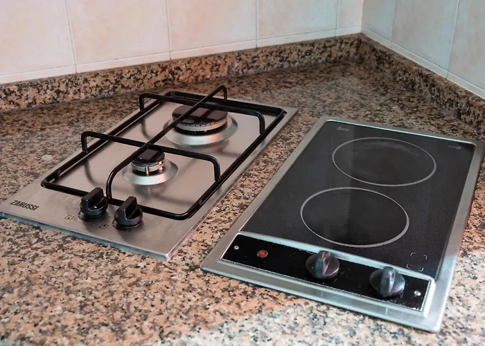 Appartement King Size Bed With Air Conditioning Near The & Free Street Parking Canidelo (Vila Nova de Gaia)